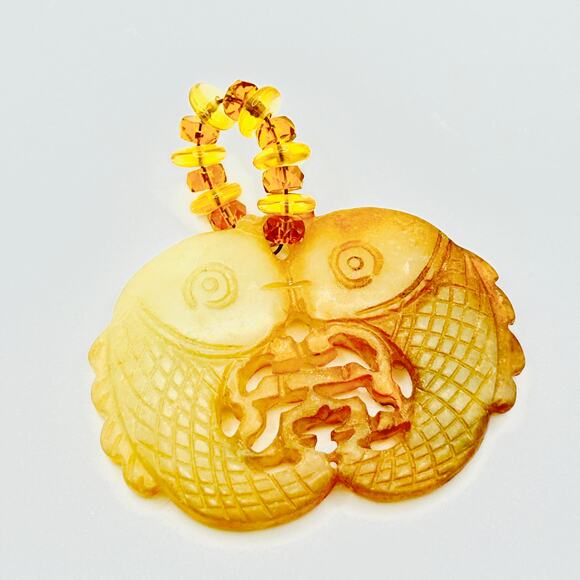 Vintage Handmade Chinese Yellow Jade Carved Double Fish Pendant - Picture 1 of 4